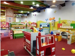 kidzoona role play counter in indoor amusement park