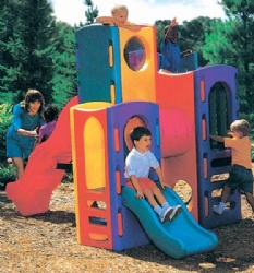 toddlers plastic slide